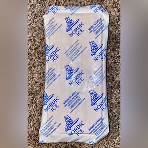 NORDIC ICE FOAM BRICK FREEZER PACK REUSABLE KEEPS IT SHAPE COLD LONGER THAN ICE